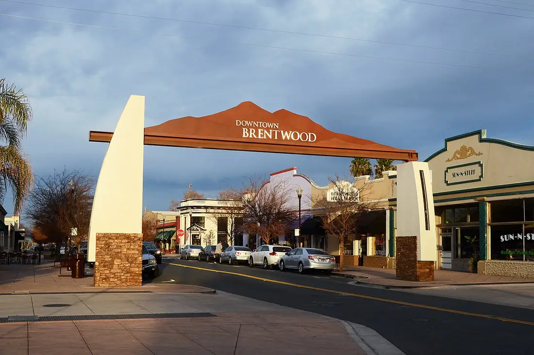 Brentwood, California - from the city Wikipedia article