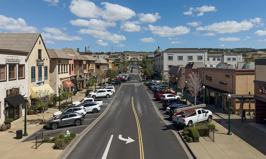 El Dorado Hills, California - from the city Wikipedia article