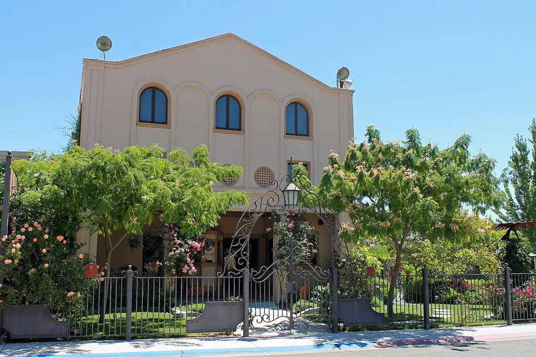Elk Grove, California - from the city Wikipedia article