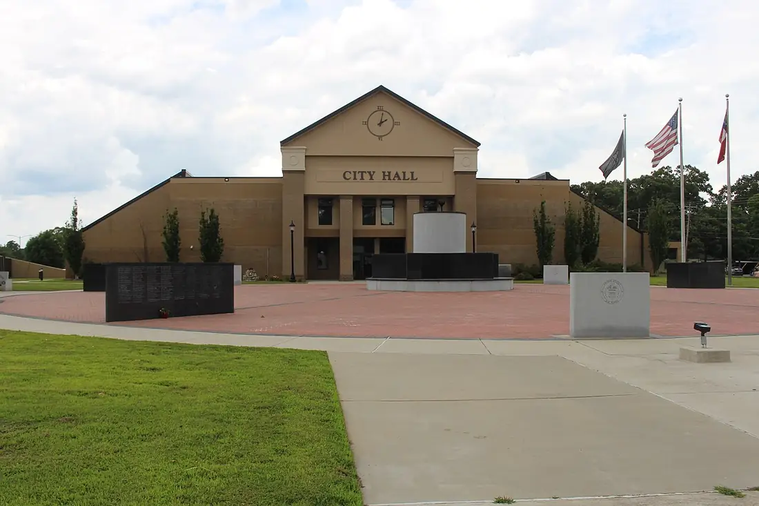 Warner Robins, Georgia - from the city Wikipedia article