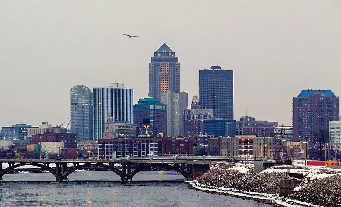 Des Moines, Iowa - from the city Wikipedia article