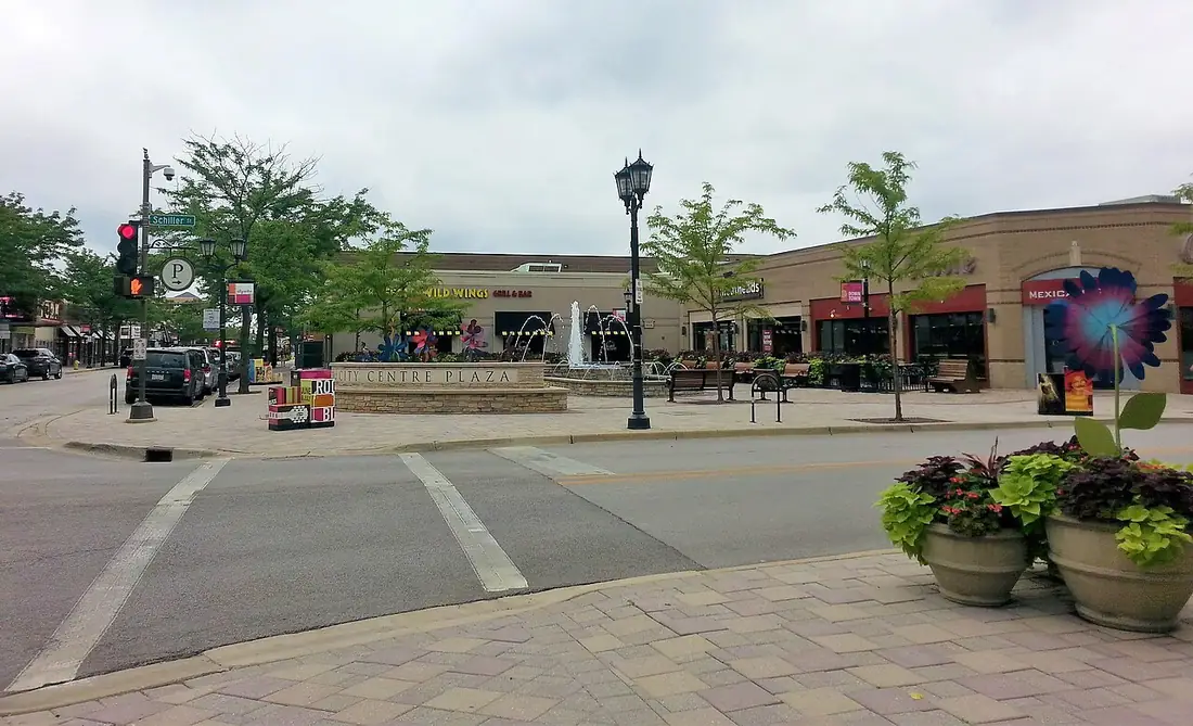 Elmhurst, Illinois - from the city Wikipedia article