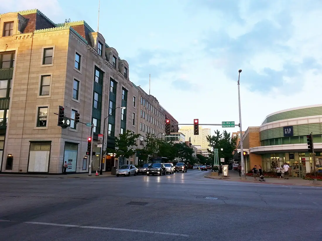 Oak Park, Illinois - from the city Wikipedia article