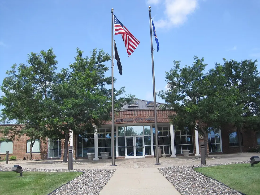 Lakeville, Minnesota - from the city Wikipedia article