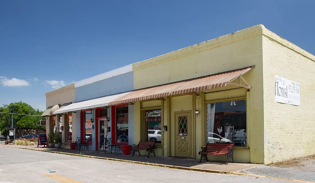 Cedar Hill, Texas - from the city Wikipedia article