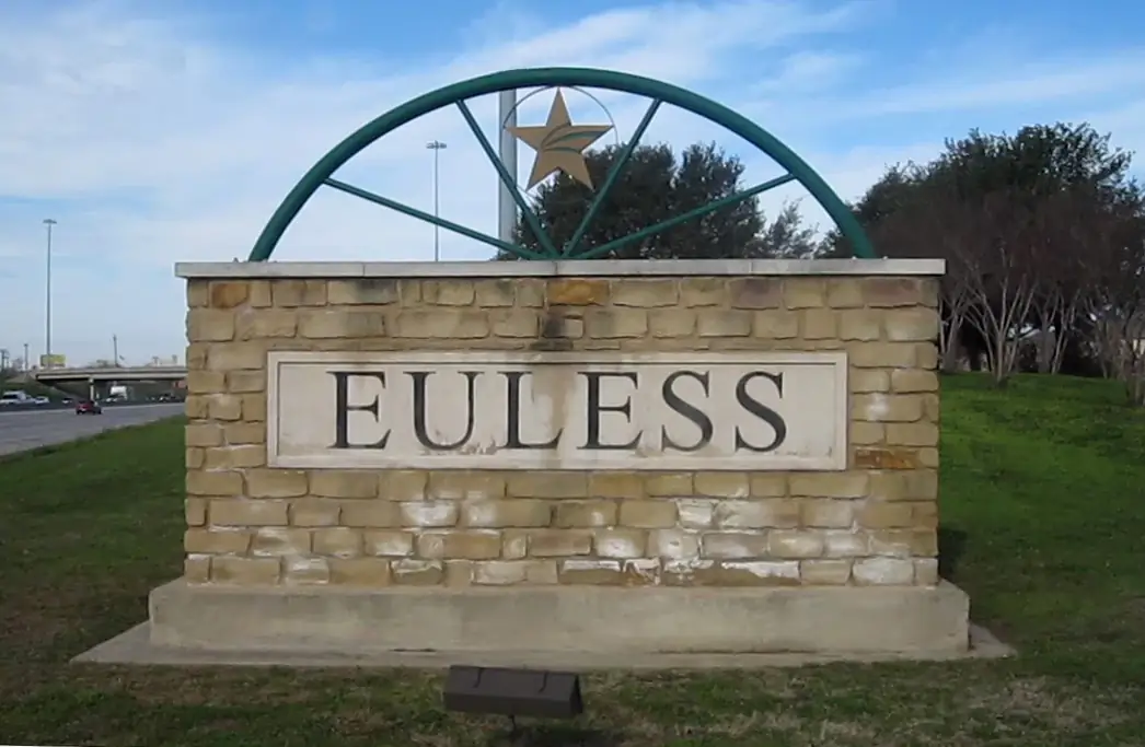 Euless, Texas - from the city Wikipedia article